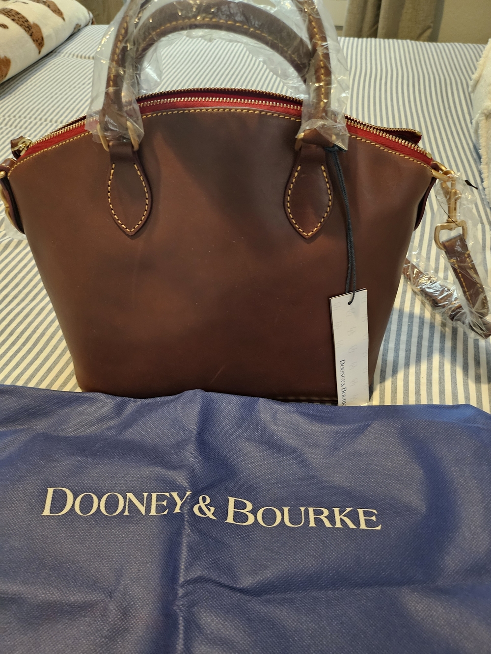 Dooney & Bourke Brown Leather Geena Satchel with Crossbody Strap NWT & Dust Bag - Picture 3 of 6
